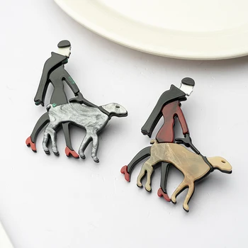Noul Design Acrilic Brosa Doamnelor Și Câinele Caracter Ace Și Broșe Pentru Femei Insigne De Îmbrăcăminte De Modă Cadou Bijuterii Accesorii
